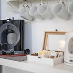 فيلة Alba *